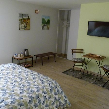 Les Chambres D'Ausilia Sablons  Ngoại thất bức ảnh