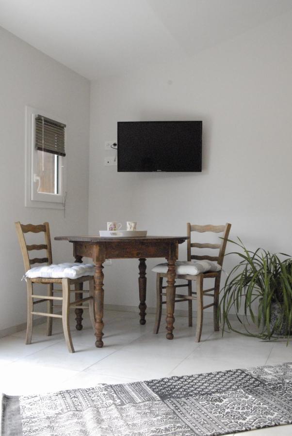 Les Chambres D'Ausilia Sablons  Ngoại thất bức ảnh